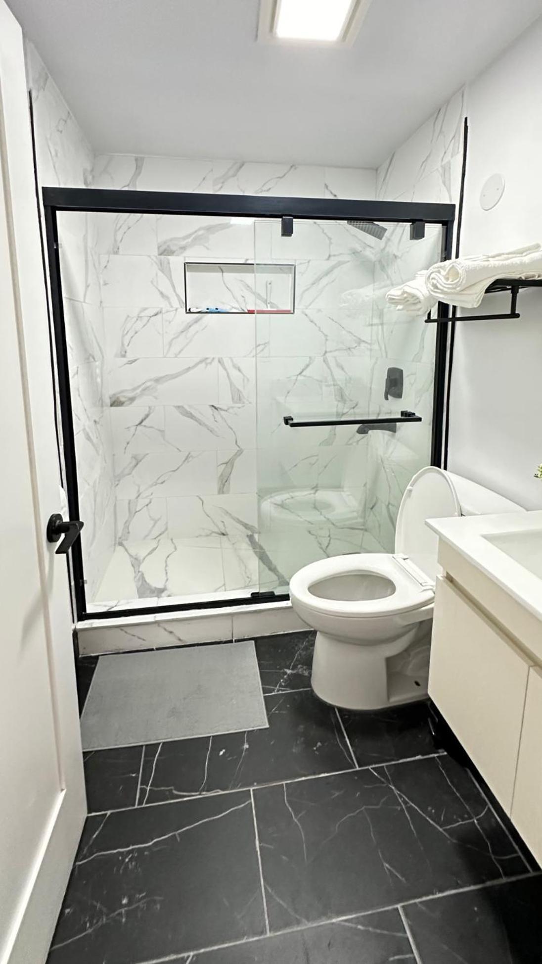 Bed and Breakfast Modern 2Br Stylish & Cozy Unit Los Ángeles Exterior foto